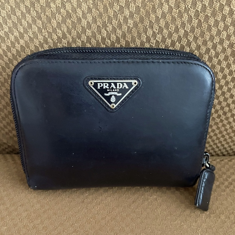 Prada Leather Compact Bifold Zip Around Wallet- Black smooth leather-Vintage